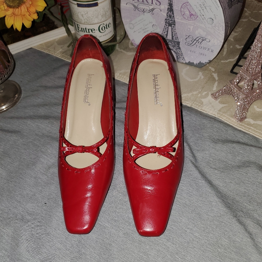 Harve Bernard square front low heeled leather pumps bow strap 8M